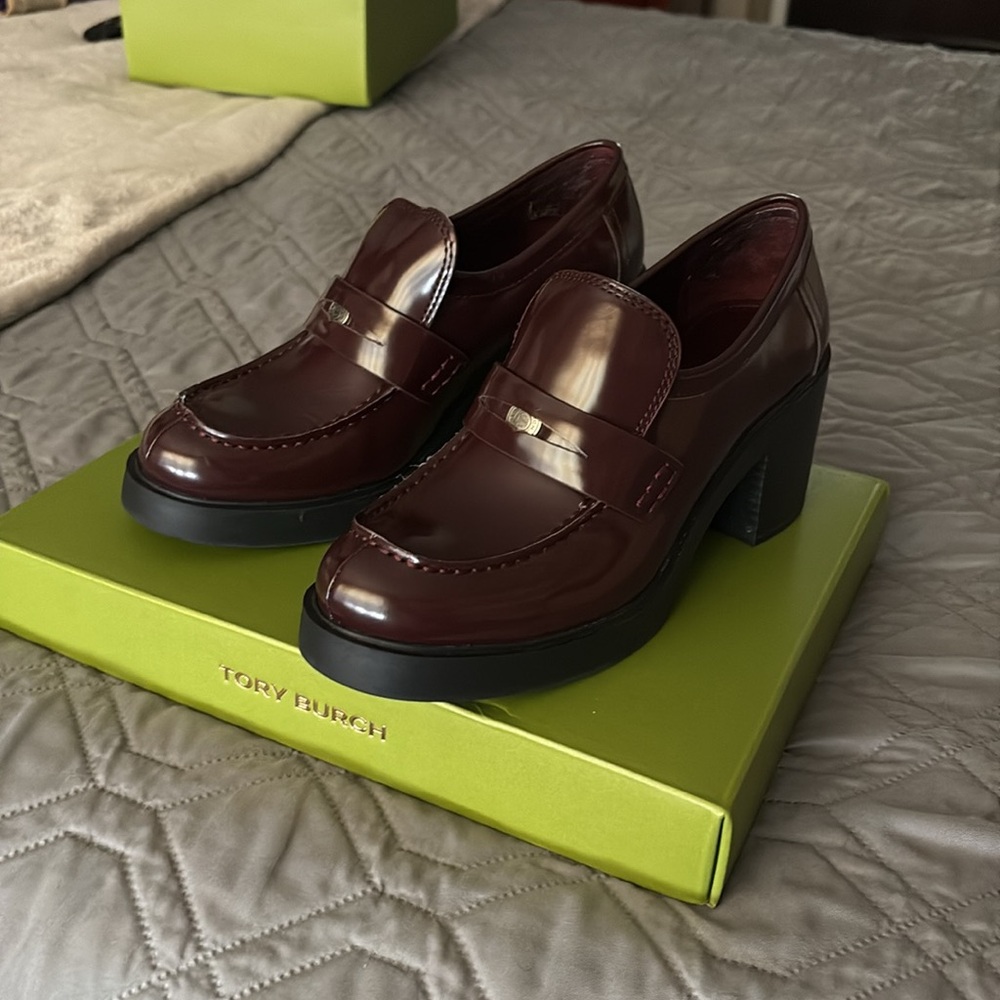 Tory Burch Heeled Lug Loafer - Plum Size 7